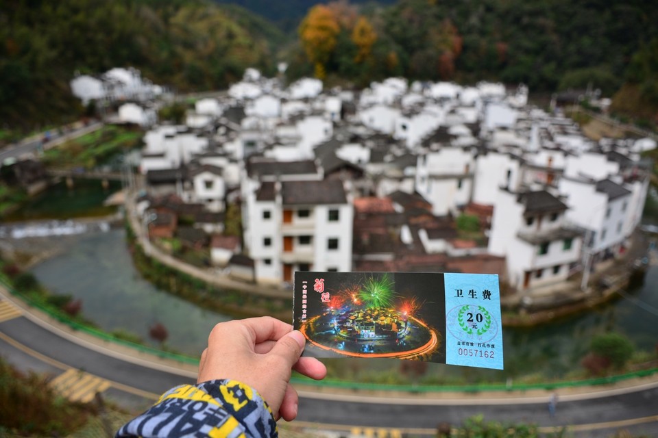 F3E4205D-8E55-4B77-AA2B-3E759687FB5B