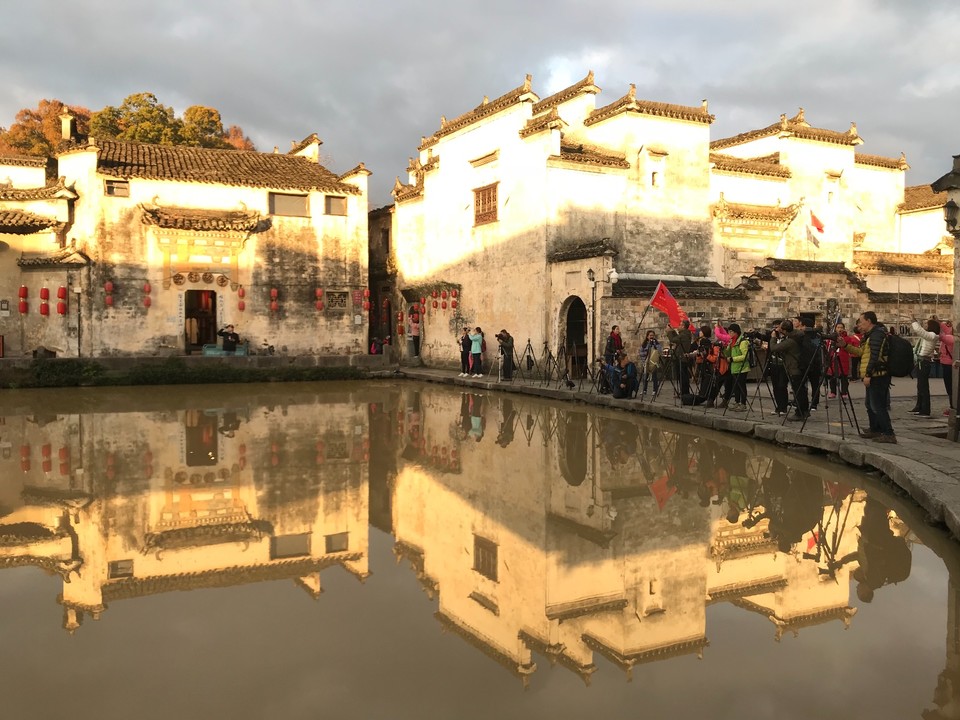 D295A56F-9D6E-4FE3-8C14-9D0661C36EE5