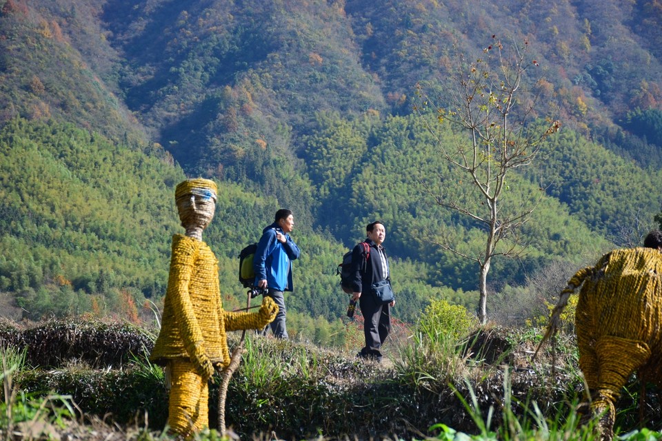 E5C636C4-94A2-4822-AF69-ECBD124061CE