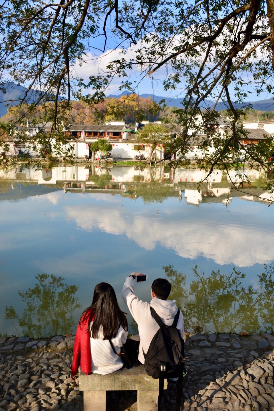 C5CC9A3D-357F-4931-A226-F378F99BB183