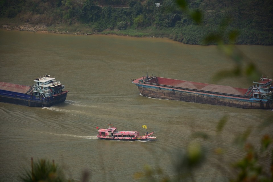 71C8E43D-235C-4C74-855D-757162FE2849