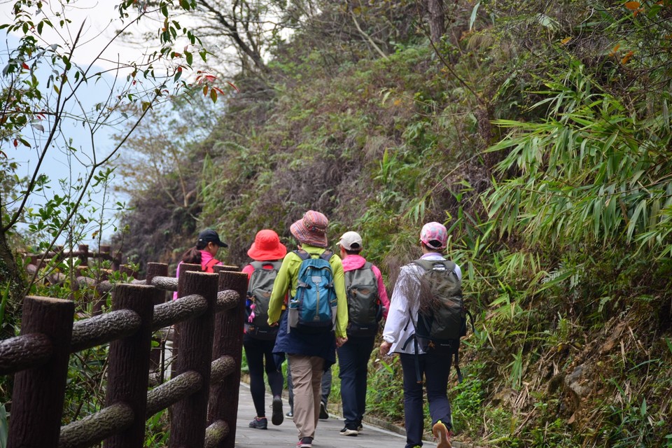 5F2D0A56-1355-4B66-97C2-AEC4AB9F2C34