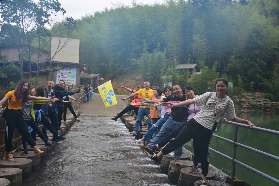 F793BD71-4CFD-4676-A4D8-60C39C819067