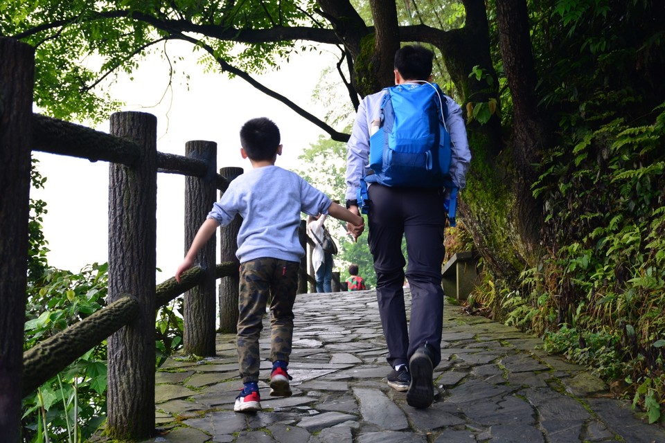 FCE680C2-11A9-4FF2-B52C-528CC6B503AF