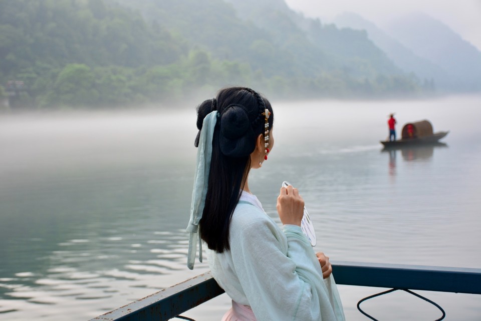 D03A559F-6198-4DFB-ABE4-052146BA6BBB