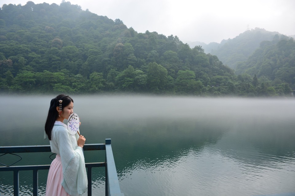 7441F3A7-C746-45AE-A795-04122D218AD5