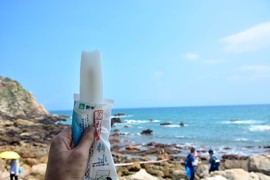 56151F28-4592-41B4-83BD-7537E877E790