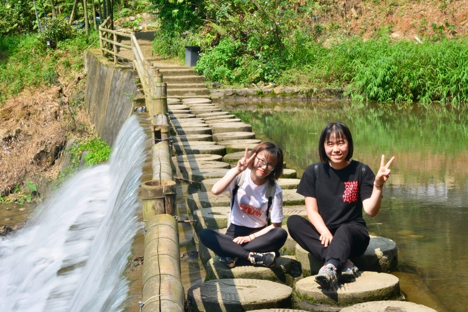 F47101D9-6CF6-4B0D-98A9-5FD7C37C172D