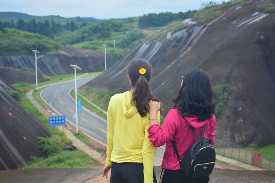 FB8A0DC5-AA37-4C8E-80D2-051A655D4404