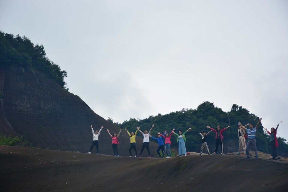 E1EC3E07-7B82-43D5-B206-C8A73A068215