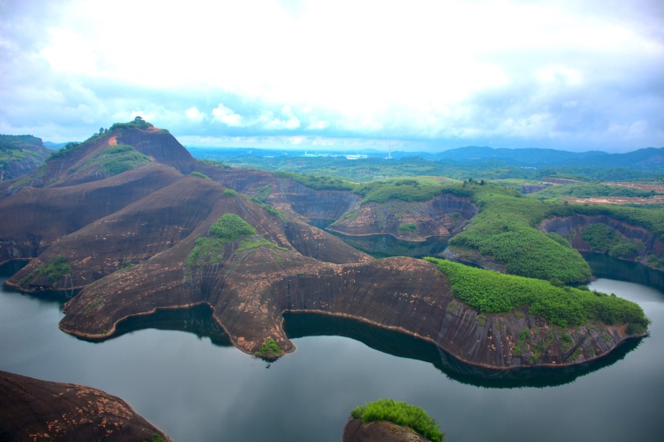 5A4C6F51-4ACA-43D3-B928-0A875FE393A4