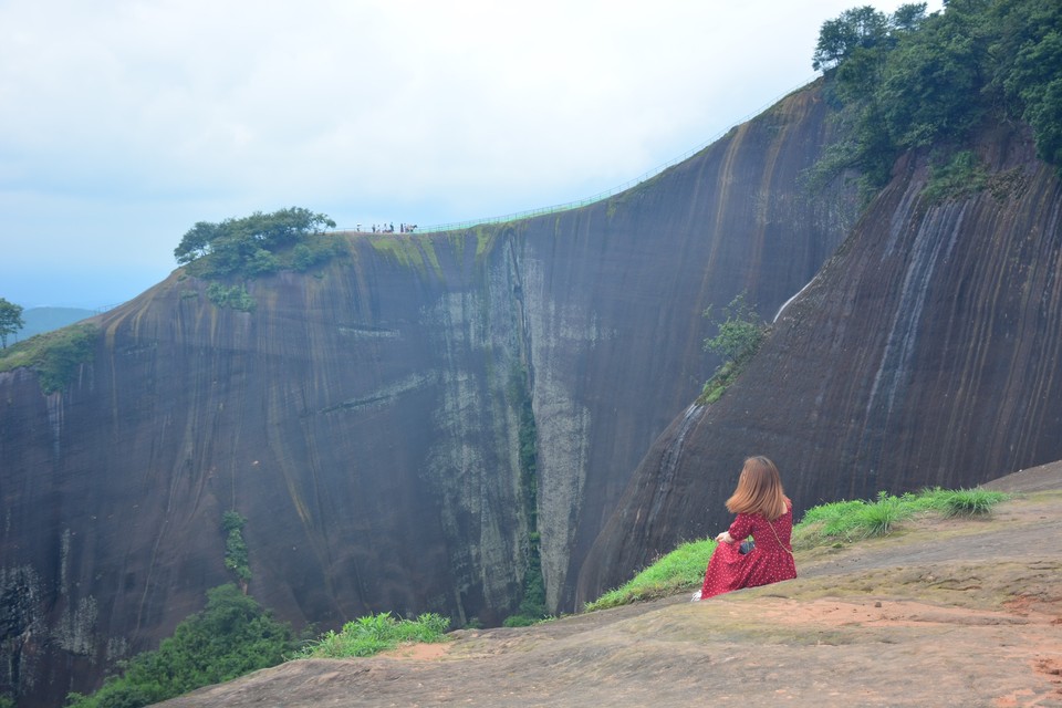 1F2068A6-1702-4293-B272-DBA7094DA8DD