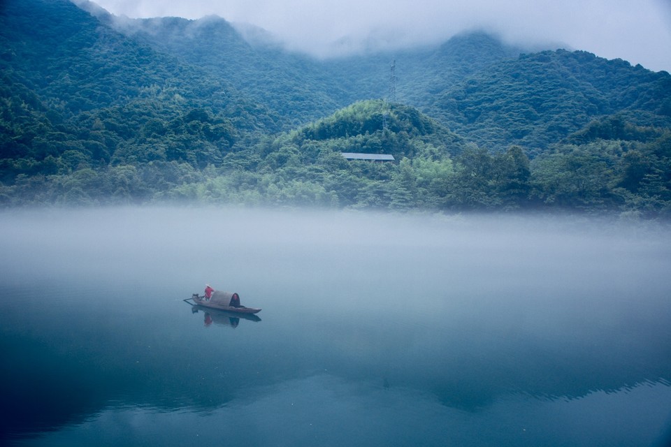 2A87BEAA-7029-4F0E-886F-1E7A45A3A68D