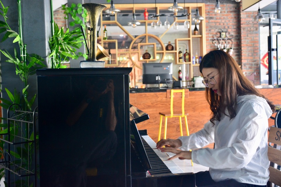 B9220A4D-D3AF-4138-B117-58C898BC05EF