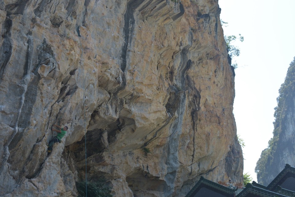 CD043325-F3A7-4984-AD32-F935808795B1