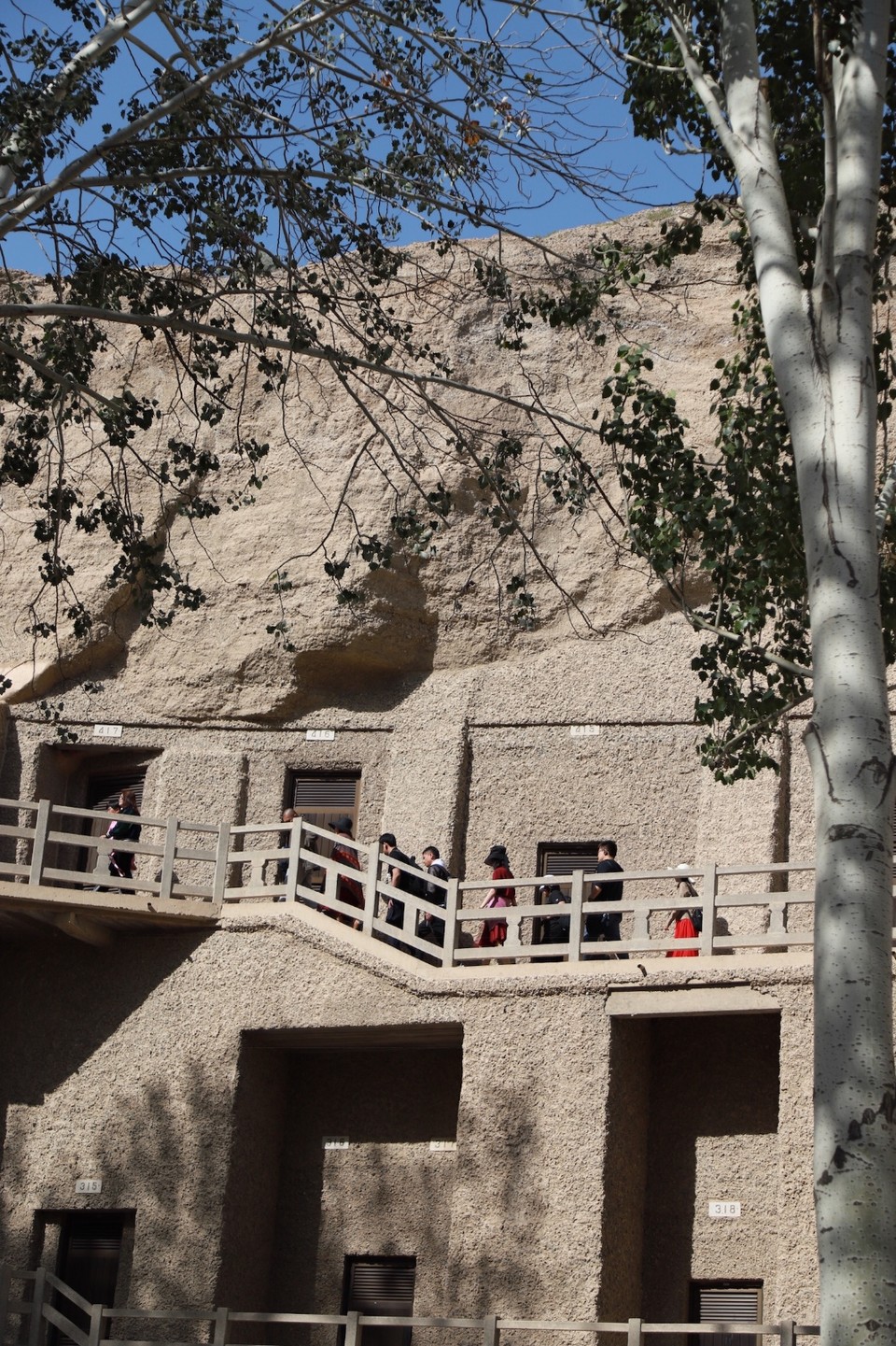 0520C951-9B8F-4BB3-82C6-24361206B7EF