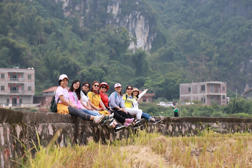 07032270-3F3C-4979-A2CA-8BD5007579B9