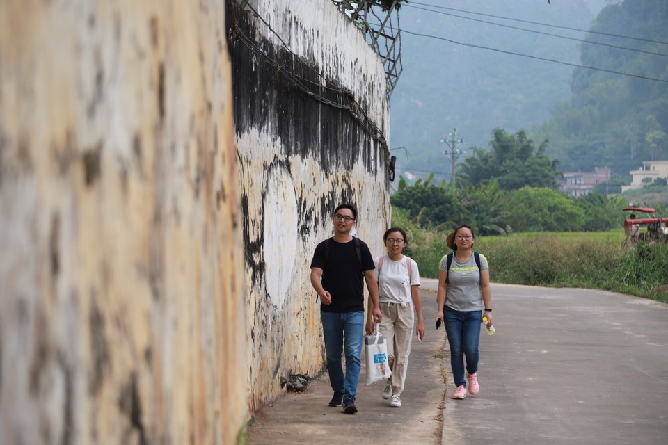 81487CF8-2FB4-4799-990B-3BA30C8C1808