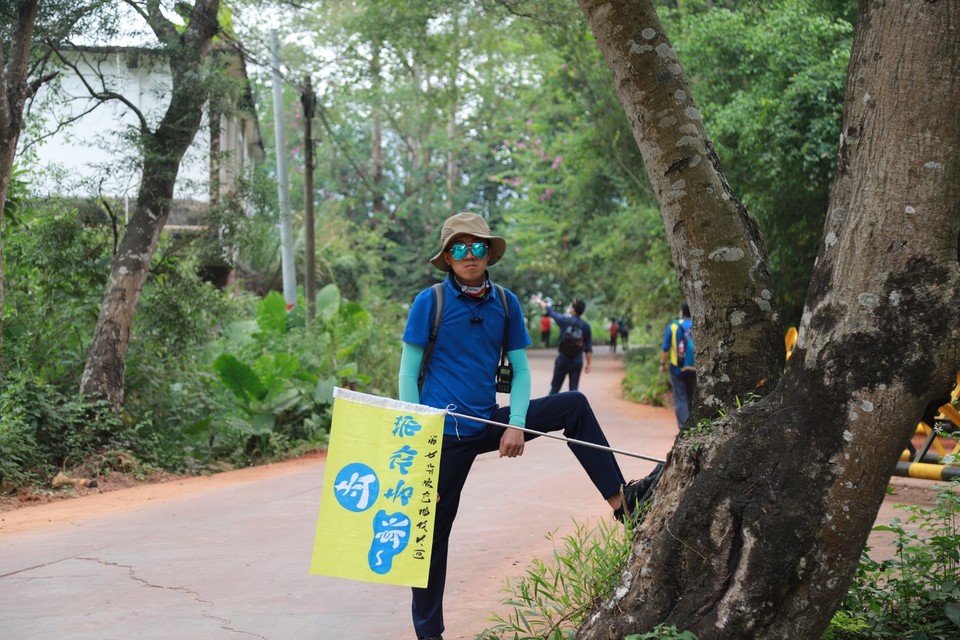 1F3C61ED-D6AF-4BA9-A618-02FA3BC38F9A