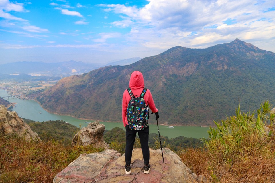 2981DC8B-F918-4BA7-9637-4CC3A23F12D6