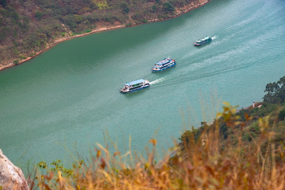 091CF9E9-C098-475A-8CD0-02E21F3A9A5B