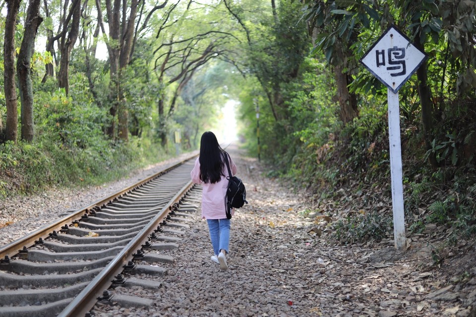 D751DD2A-ADA5-4573-918B-B08B2B8CFB9A