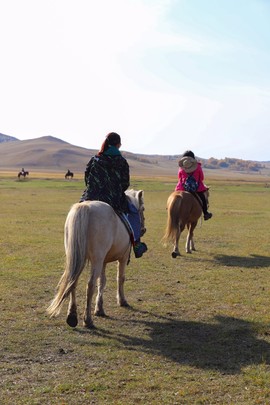 1C5F845B-47CD-4986-B2F0-0FD49FCD2264