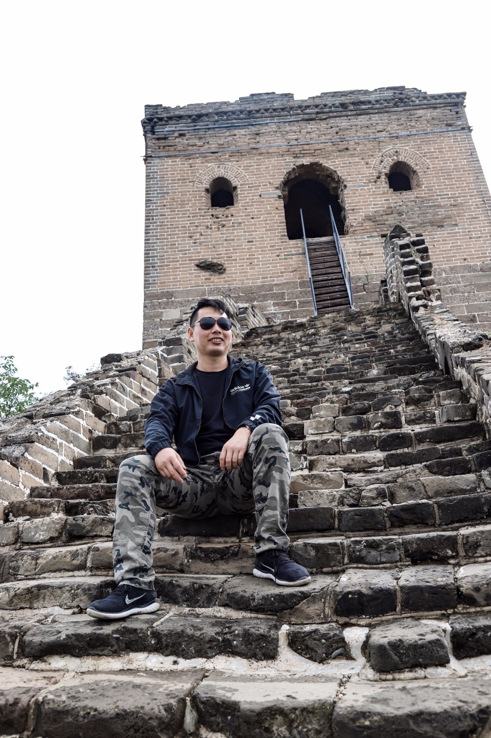 F25F855D-0515-4D94-9C43-1D8649AB7B19