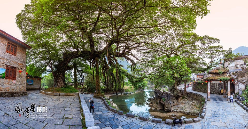 AC5AEDB7-6827-4314-AB51-D38A4A5B4250