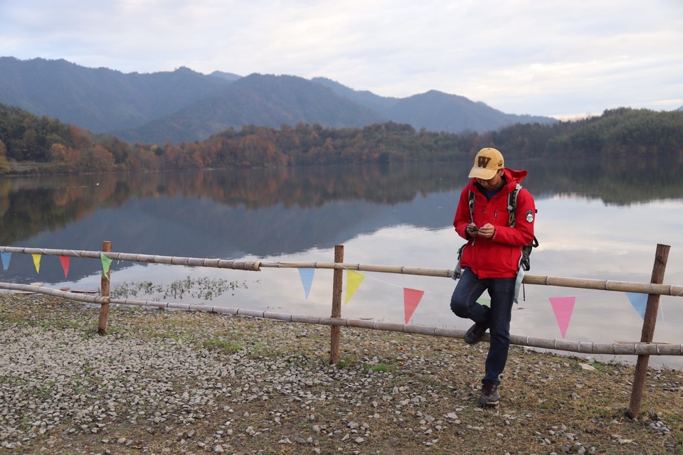 F9841740-FC08-47D5-9534-8454F838AE0F