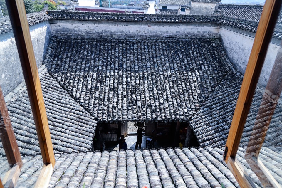 4B0B7F1C-4EC9-4BCC-BC6E-0FB92F667AA6