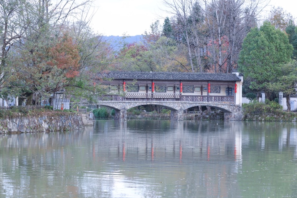 EAEAE01C-4E47-44FA-AFEC-FD5C9299F79A