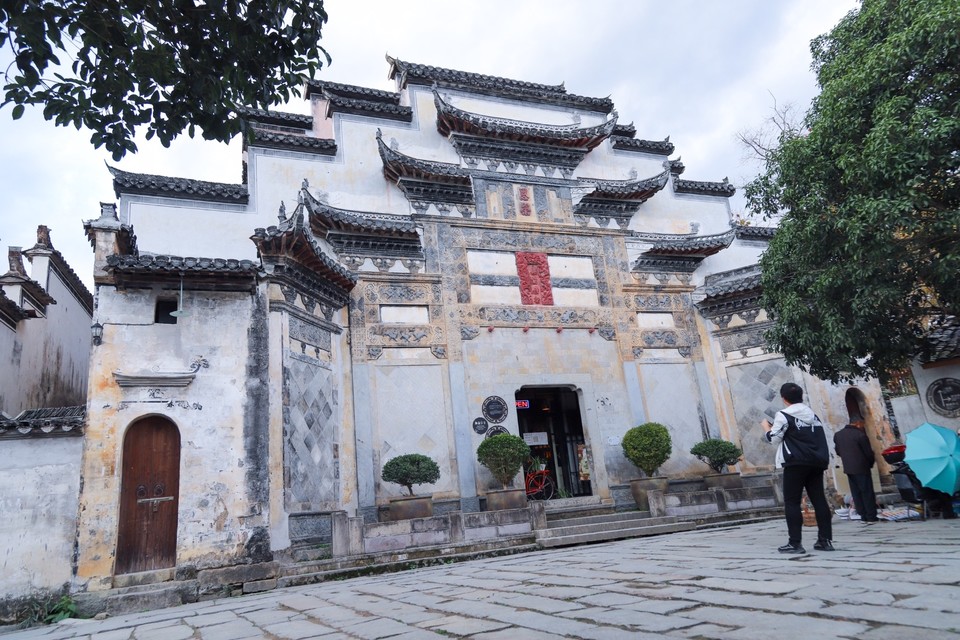 ED5B1848-801C-481A-9B91-4C6B63ABC249