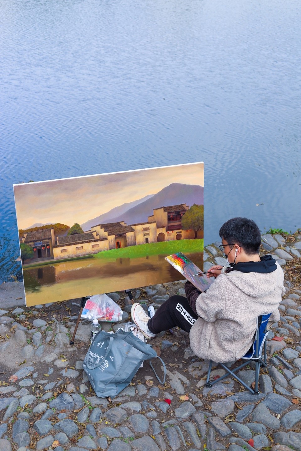 B0BBD3D3-1321-426D-AA29-F53B30220B4B