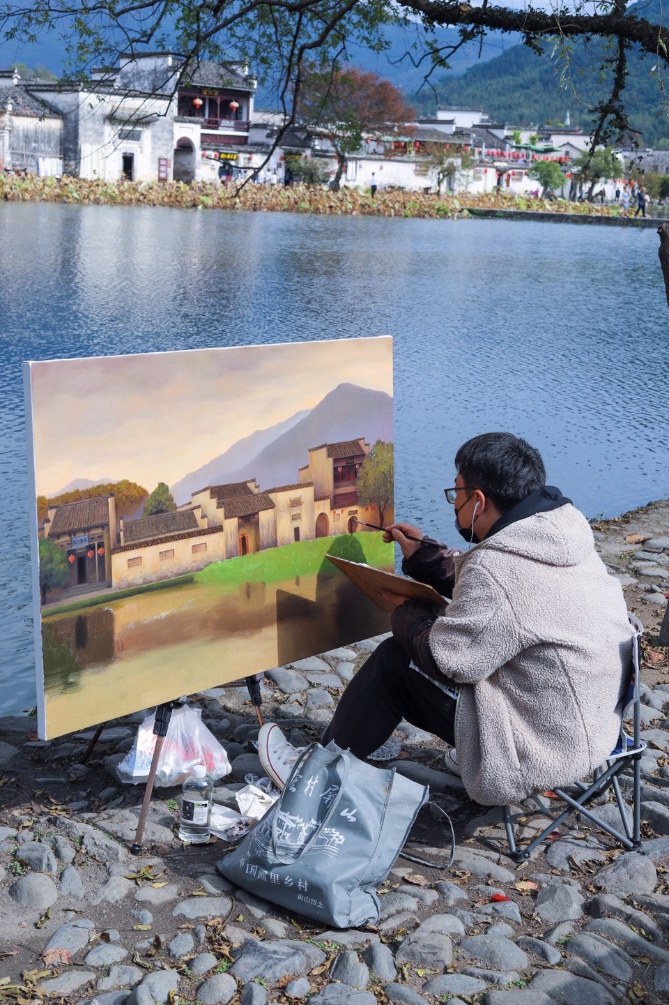 68537848-C7ED-44B1-8A0B-1FC0B4C7A327