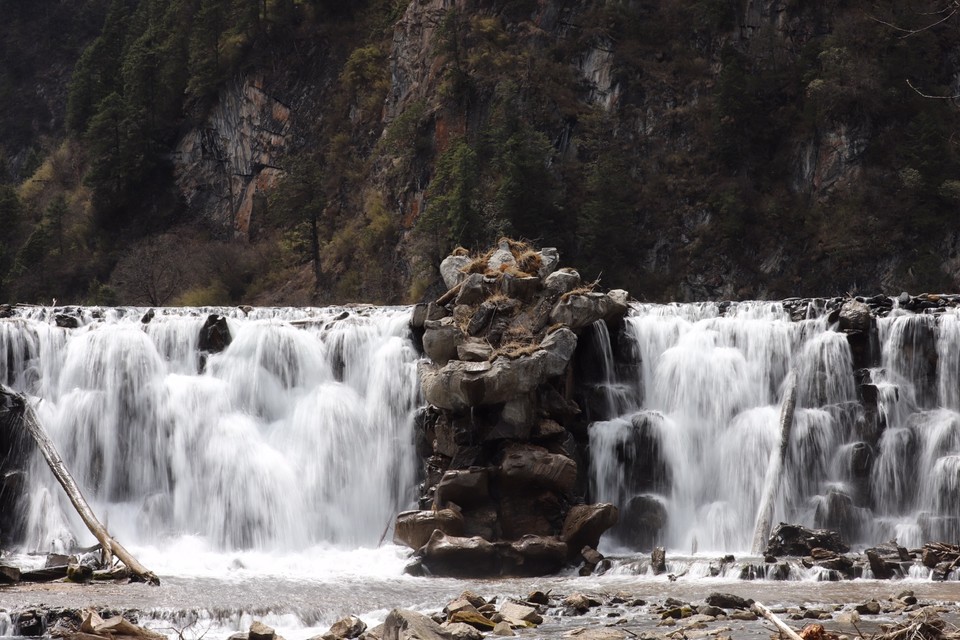 6D82F875-87F8-42C5-B65C-5563AFCAB7C9