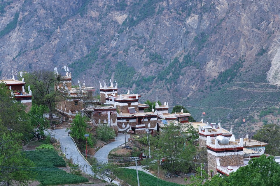 AE1B444B-1060-4C86-AAC3-77DAACAFB9DA