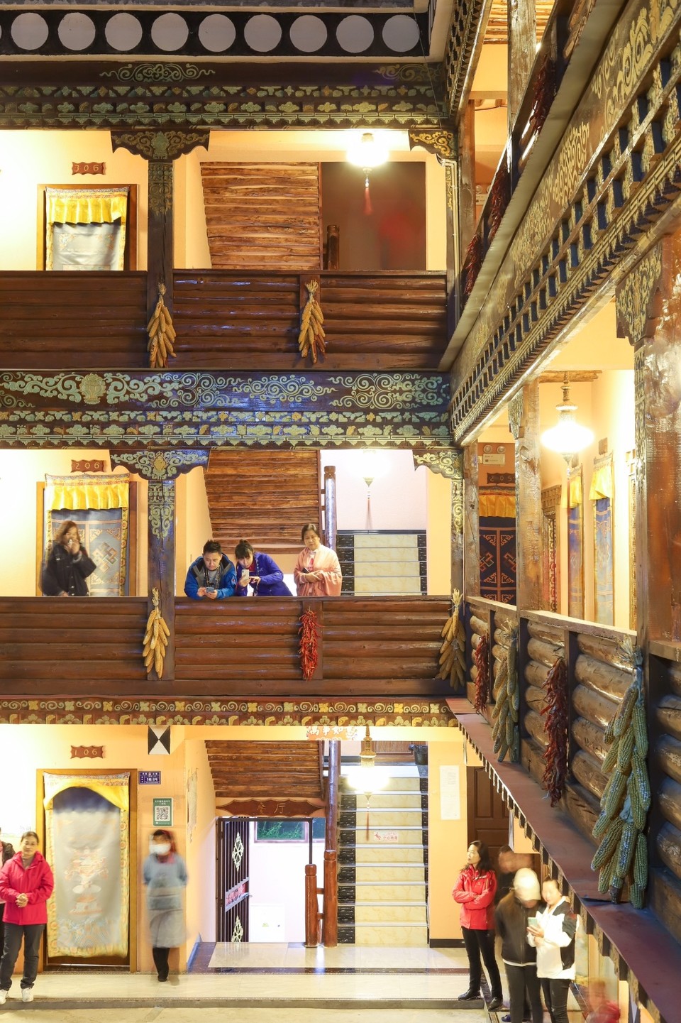 8883CB27-8CA9-416E-A450-F0F48B8AE804