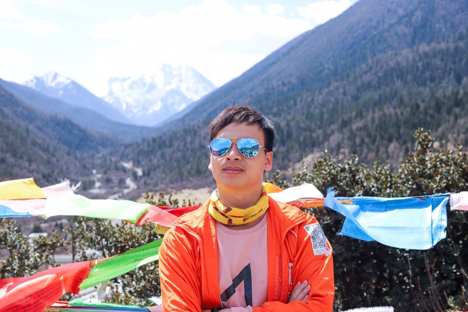 C9A3D896-48A6-433B-8E52-D2C8127E499B