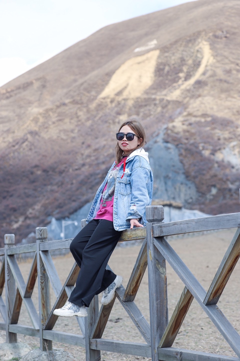 D5E1904B-8715-43C9-A514-22737EFF9389