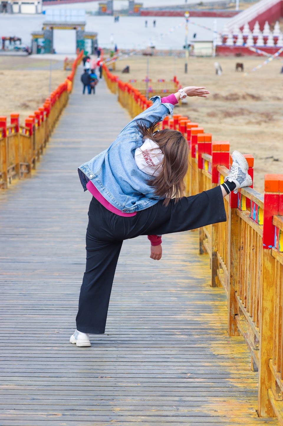 EFE856EE-AC53-46BB-A40F-C31709EDD6DD