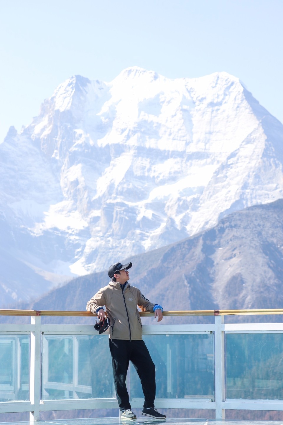 3F0500E5-9E8A-4413-856D-8E8EB190B486