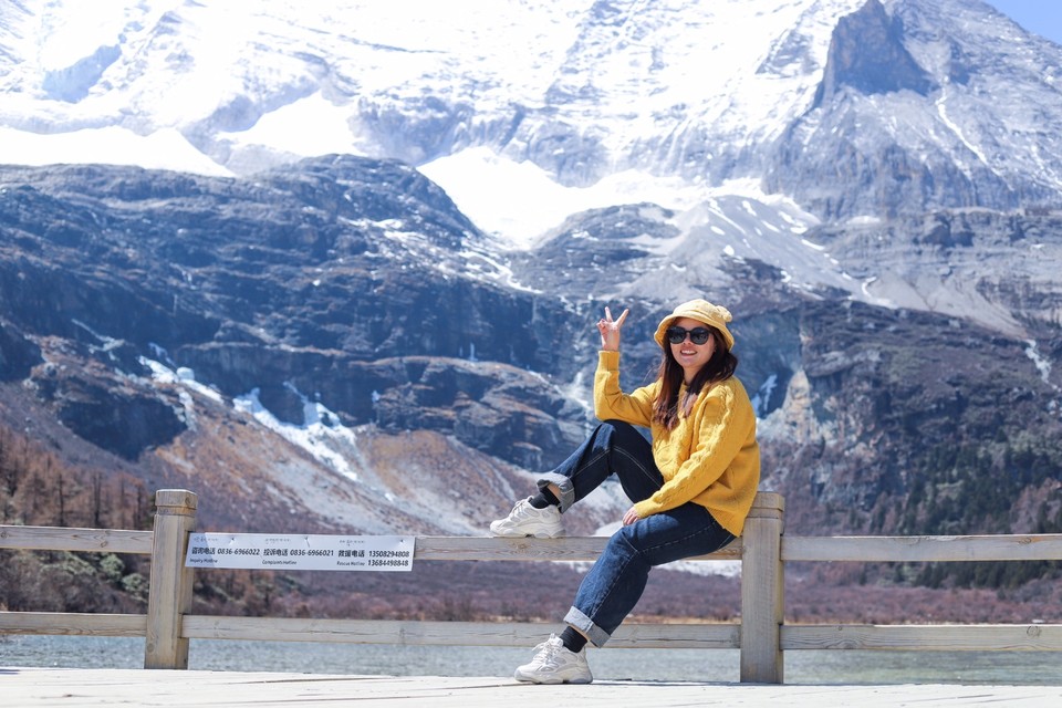 F203C7FA-280B-49C4-B9CC-A65BFF80B785