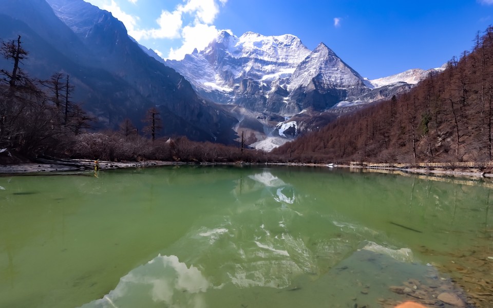 2A003DDA-F4E0-47AC-A452-D78A18E6C373