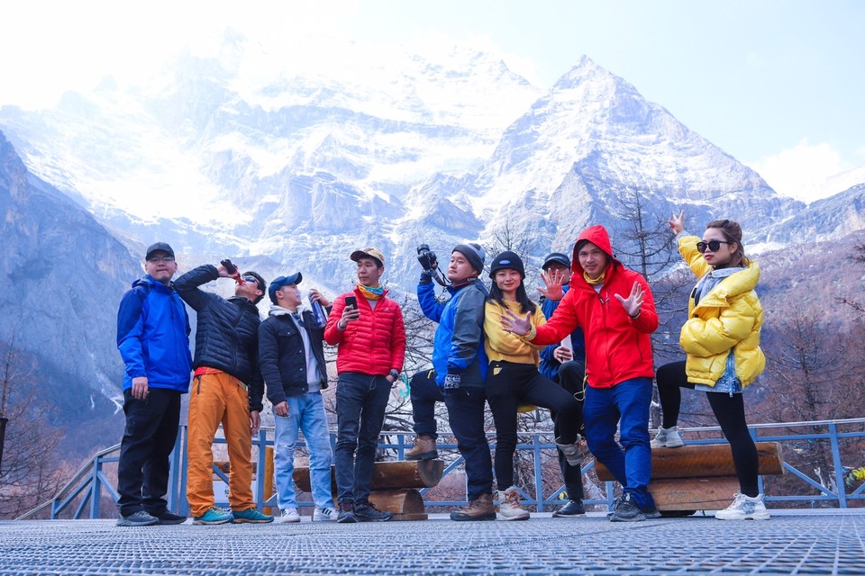 F791D60D-BC4C-4D90-B807-384D95DA4369