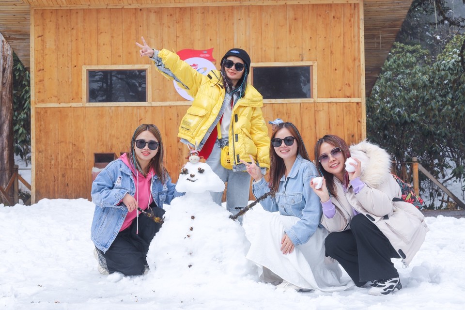 B1C60F1F-A488-4796-93D2-CBA50F01452F