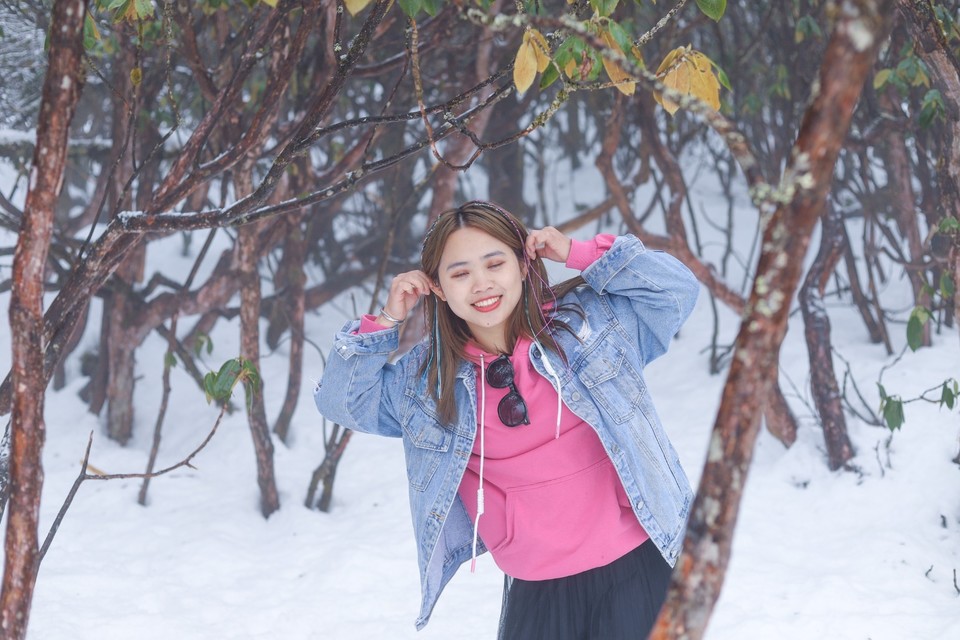 AA47DAB7-F623-45C5-A200-904FB583DB8A