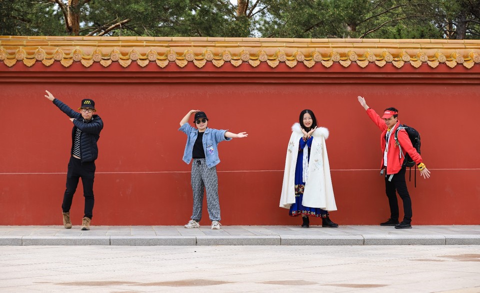 7D4C5202-D165-407B-836F-D57E09B732AD