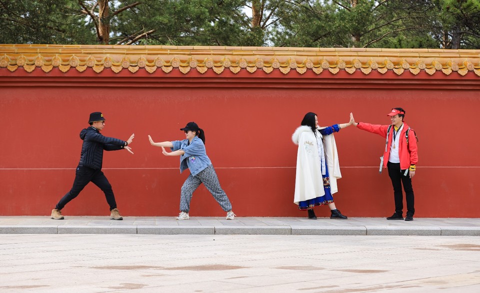 457A0994-1F15-43B5-8855-F1D7A7B2B364