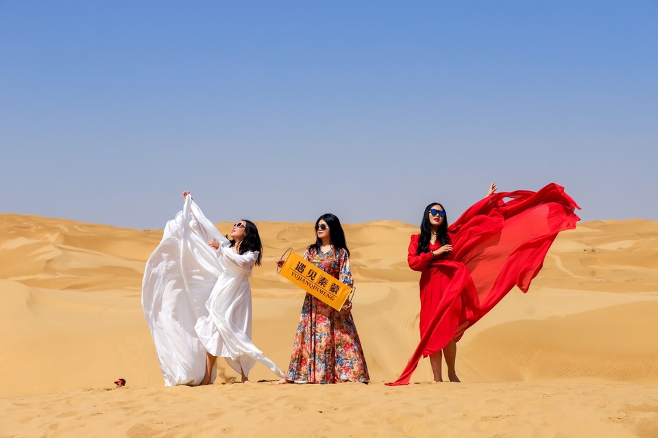 D74DF377-D26B-4CD3-8DF9-935F87B1FC4F